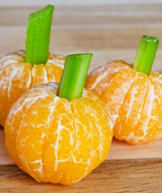 clementine-pumpkin-healthy-halloween-treat