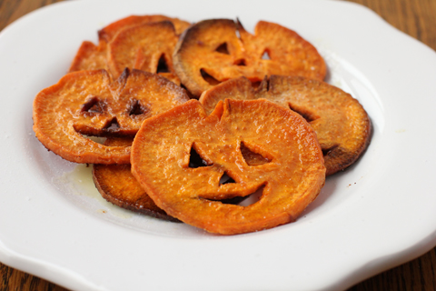 jack-o-lantern-sweet-potato-fries-2