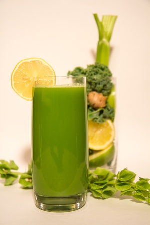 Juicing_Green Aid